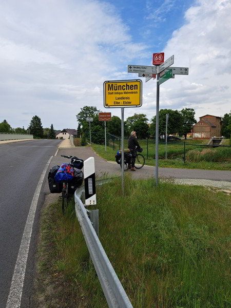 Auf dem Schwarze-Elster Radweg