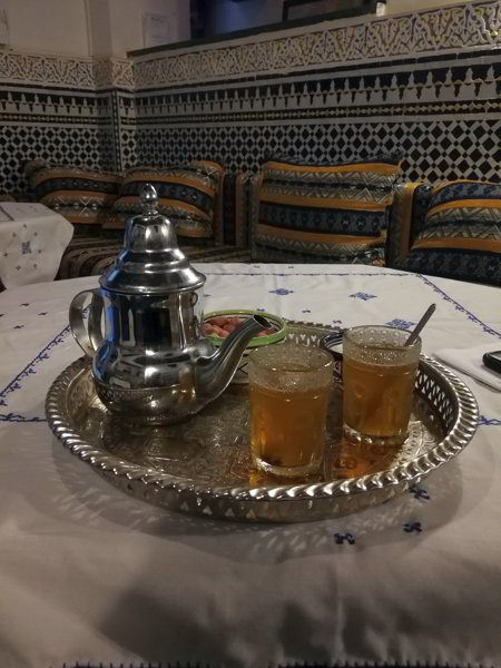 nach Meknes